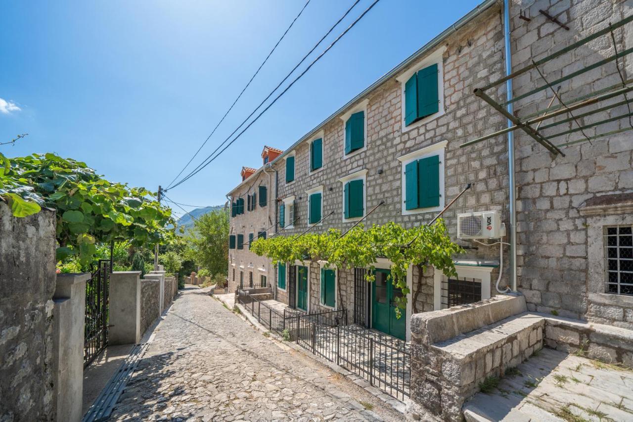 Apartments Oliva Risan Εξωτερικό φωτογραφία